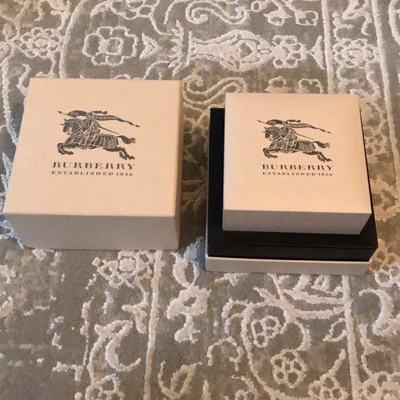 Burberry watch box - Picture 2 of 8